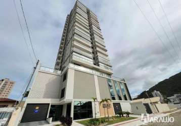 Apartamento semimobiliado com 2 suítes no bairro fazenda em itajaí