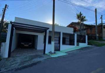 Casa semimobiliada com 3 dormitórios no bairro itaipava em itajaí