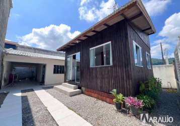 Terreno com 02 casas no bairro espinheiros em itajaí