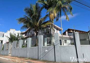 Casa com 1 suíte e 2 dormitórios em balneário camboriú