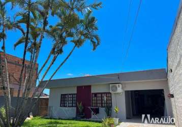 Casa com 3 dormitórios na parte alta de cordeiros em itajaí