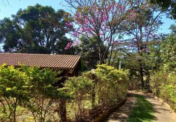 Área com grande espaço verde