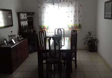 Casa com 3 quartos à venda na rua buriti, gávea, vespasiano, 214 m2 por r$ 420.000