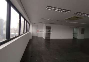 Sala comercial e 3 banheiros para alugar, 243 m²