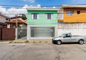 Atenção !!!sobrado vago 3 dormitórios 1 suite 2 vagas - quintal - próx metrô