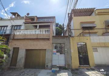 Casa com 1 quarto para alugar na flack, 87, riachuelo, rio de janeiro por r$ 1.300