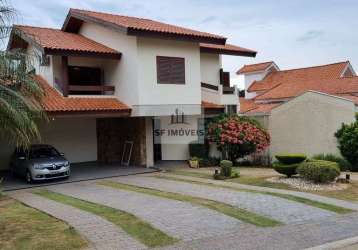 Belíssima casa de 482m², em terreno de 1.250m², à venda no rancho dirce.