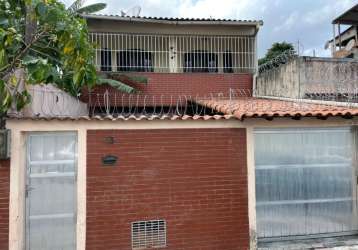 Excelente casa duplex no colubandê