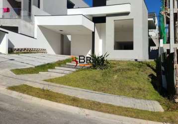 Casa térrea á venda com 03 suítes -cond. aruã brisas-mogi das cruzes