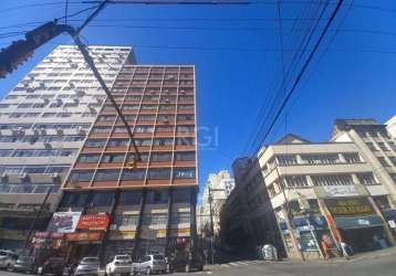 Amplo apartamento de com 68,97m², 1 dormitórios, localizado no bairro centro em porto alegre.