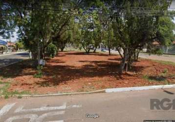 Terreno a venda em canoas, bairro niterói. o terreno muito bem localizado, ao lado de uma praça, possui 580m² em formato triangular, agende uma visita.