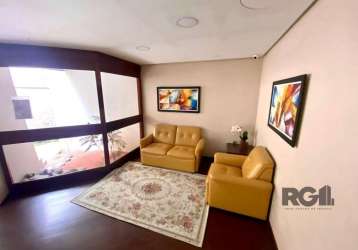 Apartamento a venda no bairro rio branco para investidor com 1 dormitório e 1 vaga coberta rotativa,  muito bem iluminado, ventilado em excelente localização na vicente da fontoura. lavanderia separad