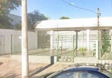 Loja comercial para locação no bairro cavalhada, com aproximadamente 25m², 01 banheiro, frente para a avenida eduardo prado, com opção para depósito nos fundos da loja.&lt;br&gt;agende já sua visita!