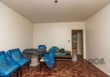 Amplo apartamento 2 dormitórios com espaço externo, churrasqueira e uma vaga coberta!