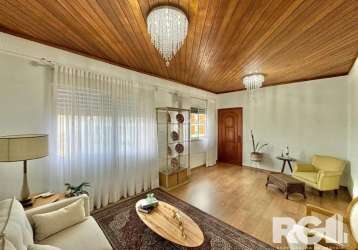 Apartamento com 3 quartos à venda na rua açores, passo da areia, porto alegre..&lt;br&gt;&lt;br&gt;apartamento estilo casa!&lt;br&gt;&lt;br&gt;espaço amplo, conforto, é a melhor definição para esse ap