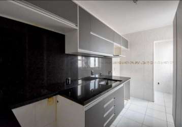 Excelente apto 2 dorms, semi mobiliado, c/ piso em porcelanato, cozinha e área de serviço totalmente reformadas e móveis novos, com granito preto são gabriel, dormitório do casal com closet, banheiro 