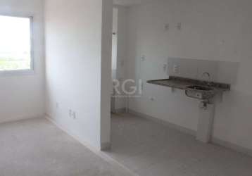 Apartamento com 03  quartos no bairro humaitá - porto alegre - área 65,68m², (01 suíte), com vaga descoberta para 01 carro, living, cozinha americana, piso contra piso, área de serviço. prédio com por