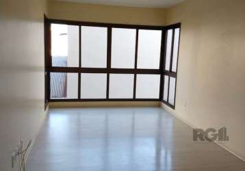 Apartamento 3 dormitórios com suíte,no bairro santana, sol da manhã, de frente living 2 ambientes, banheiro social, cozinha montada com copa, área de serviço, portaria 24 horas, salão de festas bem es