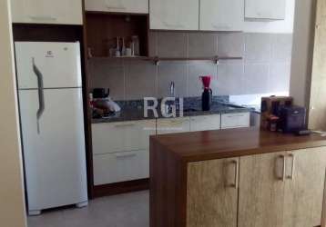 Apartamento com 2 dormitórios,  localizado no bairro jardim carvalho, na rua abram goldsztein, na cidade de porto alegre&lt;br&gt;apartamento semi mobiliado com 2 dormitórios, living com sacada e 01 v