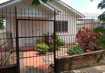 Ótima casa reformada de 2 dormitórios, sala, 1 banheiro e 1 cozinha com área de serviço. localizada a poucos metros da av. baltazar de oliveira garcia. casa em processo final de documentação para fina