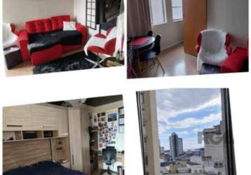 Apartamento com 1 quarto, no centro, porto alegre/rs   &lt;br&gt;&lt;br&gt;este aconchegante apartamento de 28,60m² com 1 dormitório oferece um espaço bem planejado, perfeito para solteiros ou casais.