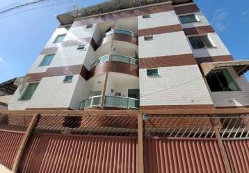 Apartamento bem amplo na parte baixa do bairro.