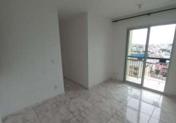 Apartamento na vila ré