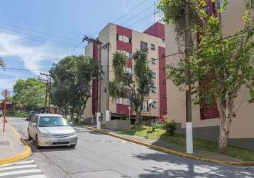 Apartamento com 3 dormitórios e uma vaga