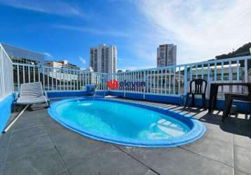 Casa à venda, com piscina, no marapé, em santos-sp