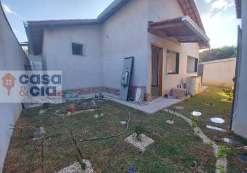 Casa à venda no bairro floresta encantada - esmeraldas/mg