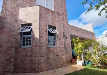 Sobrado com 5 dormitórios à venda por r$ 550.000,00 - residencial cambuy - araraquara/sp