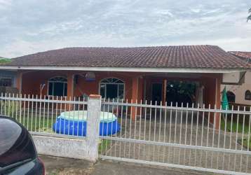 Casa para venda em araquari, centro, 3 dormitórios, 2 banheiros, 1 vaga