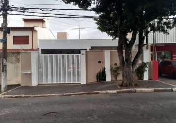 Casa à venda em campinas, parque taquaral, com 3 quartos, com 181 m²