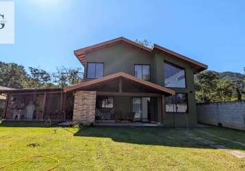 Linda casa a venda, próximo a praia da maranduba e tabatinga em ubatuba -sp