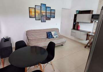 Lindo apartamento a venda, com 01 dormitório, perto da praia da maranduba