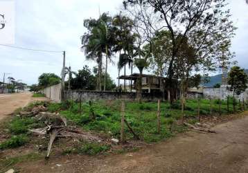 Lote a venda a 100 metros da praia da maranduba