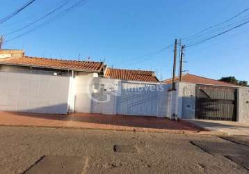 Casa com 3 quartos à venda na rua colombo, 927, vila nasser, campo grande por r$ 450.000