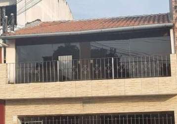 Sobrado com 4 casas em são bernardo do campo.