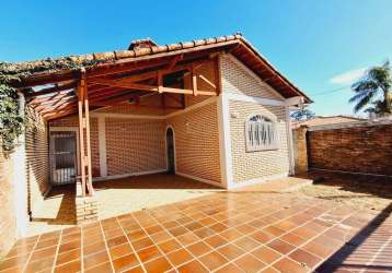 Casa para alugar no bairro sítios de recreio nascimento - marília/sp