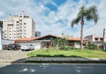 Casa comercial para alugar na rua leôncio correia, 80, água verde, curitiba, 371 m2 por r$ 13.000