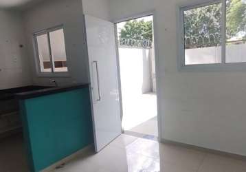 Casa sobrado 2 dorm./ 2 wc´s/ 2 vagas/ acesso av. santa cruz/ só 250 mil