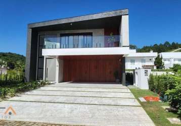 Casa pronta para morar no condomínio horizontal da brava