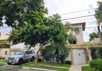 Casa de luxo em condomínio no itaigara com 5 quartos e 1.230m² - salvador-ba