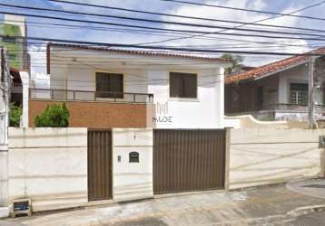 Casa duplex, 4 quartos, suites, piscina e pronta para morar- à venda na pituba (comercial e residencial)