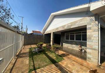 Casa para venda em araraquara, vila suconasa, 4 dormitórios, 2 suítes, 2 banheiros, 5 vagas