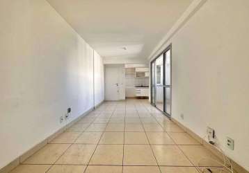 Apartamento com 3 quartos à venda, 72m²