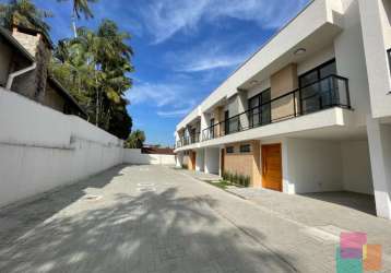 Casa em condomínio fechado com 3 quartos à venda na rua alberto bornschein, --, glória, joinville por r$ 680.000