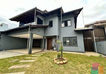 Casa com 5 quartos à venda na rua doutor gerkes de sellos rocha, --, santo antônio, joinville por r$ 1.700.000