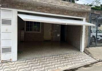 Casa para alugar em cotia, chácara vista alegre, com 3 quartos, com 140 m²