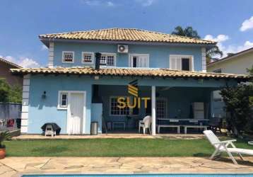 Alphaville 12 - casa com 329m², 4 dorm (2 suítes), 4 vagas, piscina e churrasqueira em santana de parnaíba/sp! contato: suit (11) 94584-8250